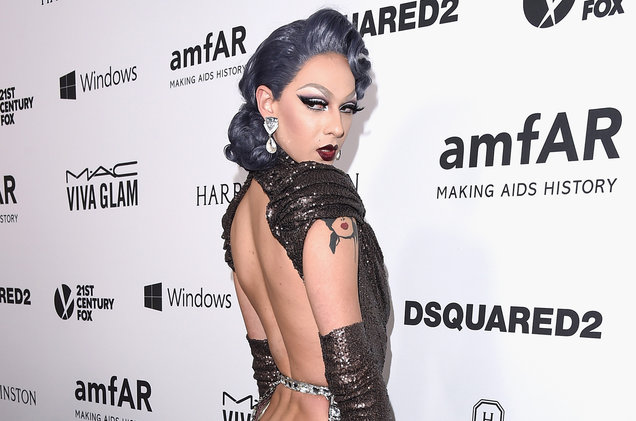 Read more about the article Violet Chachki Becomes First ‘RuPaul’s Drag Race’ Star To Front Women’s (Bettie Page) Lingerie Campaign