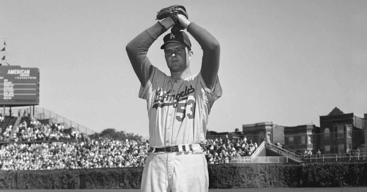 You are currently viewing Don Drysdale being a head hunter