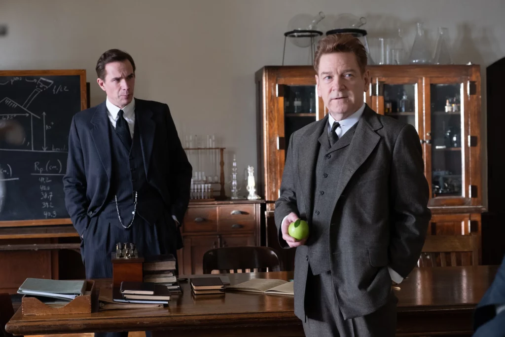 James D'Arcy as Patrick Blackett and Kenneth Branagh as Niels Bohr in Oppenheimer Melinda Sue Gordon - Universal Pictures