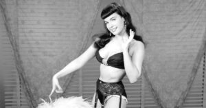 Read more about the article Bettie Page, the Queen of Pin-Ups