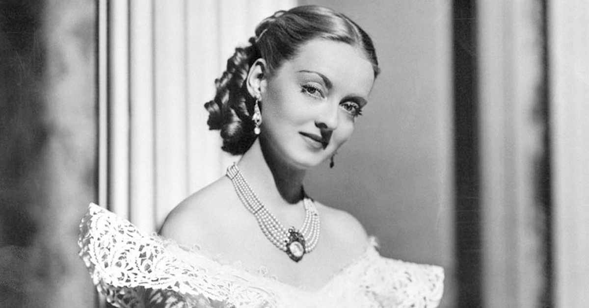 You are currently viewing Bette Davis in A Stolen Life