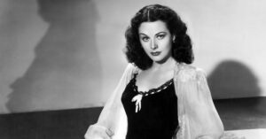 Read more about the article Beyond Beauty: Unveiling Hedy Lamarr