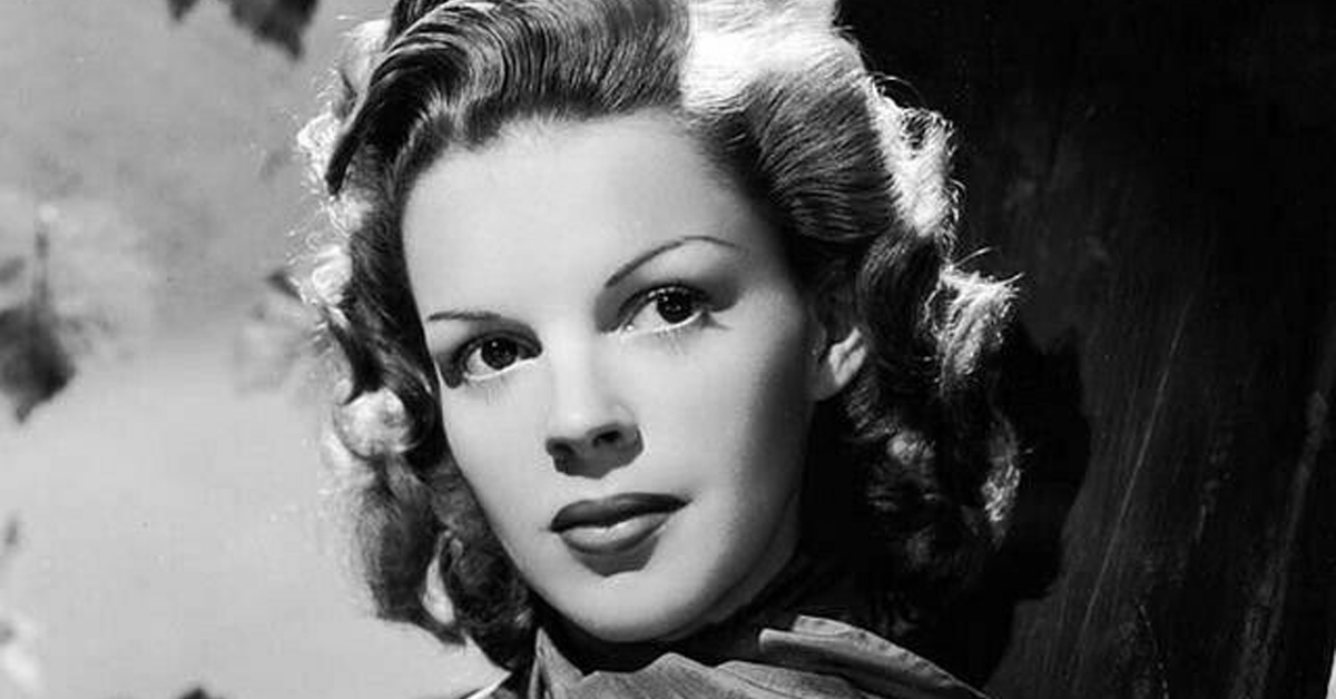 Read more about the article Unveiling the Timeless Charm of Judy Garland