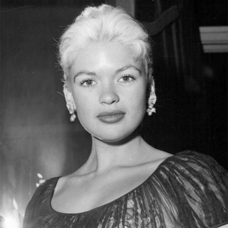 Jayne Mansfield looking at the camera